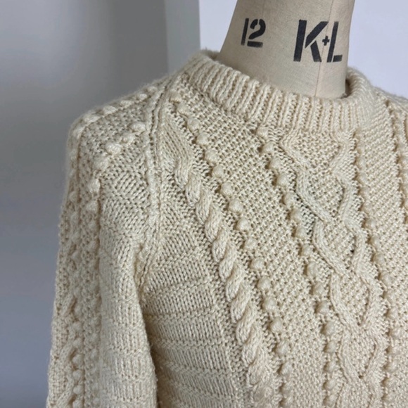 Vintage Cream Cable Knit Women's Sweater - like new - Picture 2 of 5